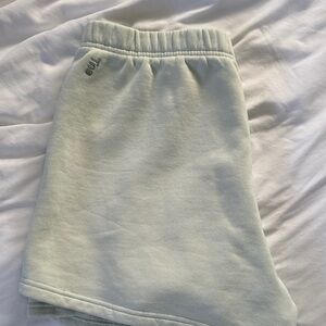 Aritzia TNA shorts